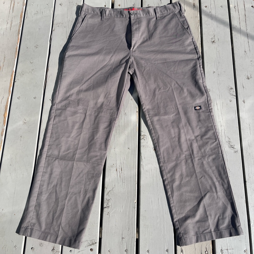 Dickies Double Knee Pants 
38x32

#skate #thrift #style #vintage #streetwear